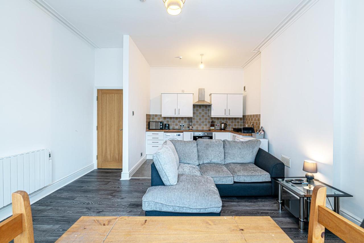 One Bedroom Holiday Apartment 科尔温湾 外观 照片